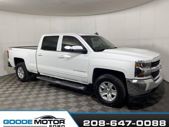 CHEVROLET SILVERADO 2018 3GCUKREC1JG362323 image