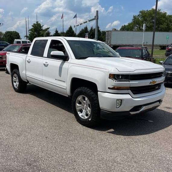 CHEVROLET SILVERADO 2018 3GCUKREC8JG419732 image