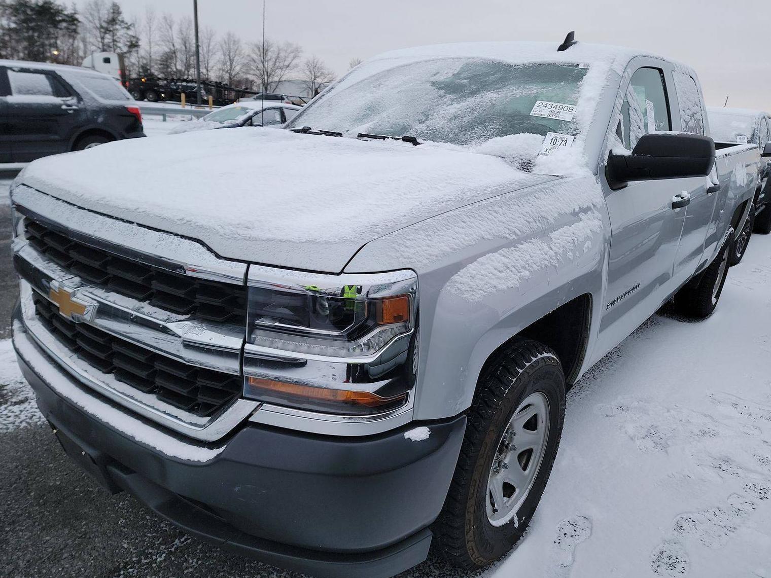 CHEVROLET SILVERADO 2018 1GCVKNEC6JZ267513 image