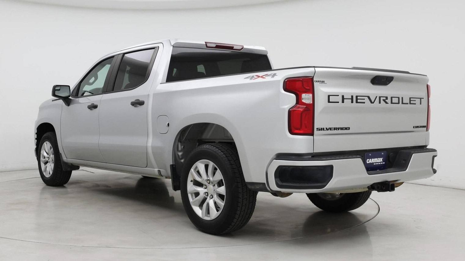 CHEVROLET SILVERADO 2021 1GCPYBEK8MZ173781 image