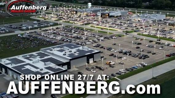 CHEVROLET SILVERADO 2021 1GCUYDED1MZ414886 image
