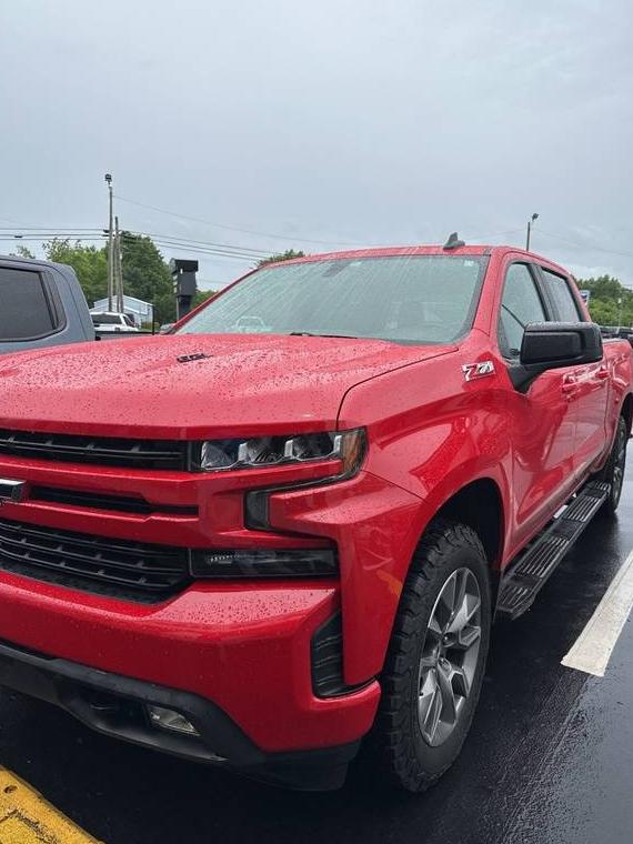 CHEVROLET SILVERADO 2021 1GCUYEEL8MZ402425 image
