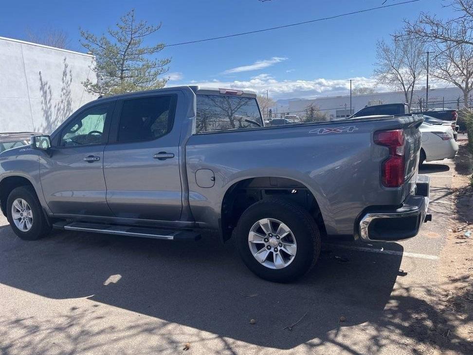 CHEVROLET SILVERADO 2021 1GCUYDED8MZ313652 image