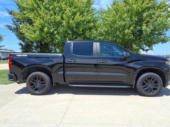 CHEVROLET SILVERADO 2021 1GCPYBEK7MZ423625 image