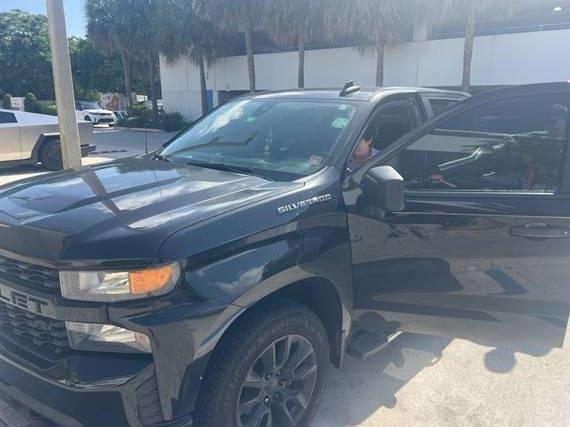 CHEVROLET SILVERADO 2021 1GCPWBEK1MZ396511 image
