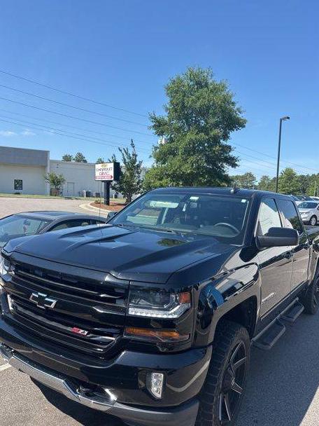 CHEVROLET SILVERADO 2017 3GCUKREC5HG140295 image