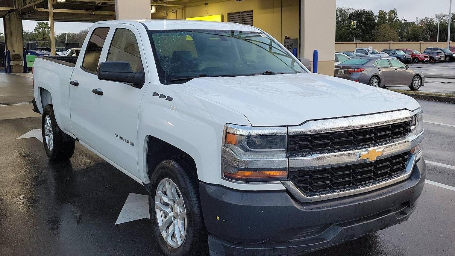 CHEVROLET SILVERADO 2017 1GCRCNEH9HZ273553 image