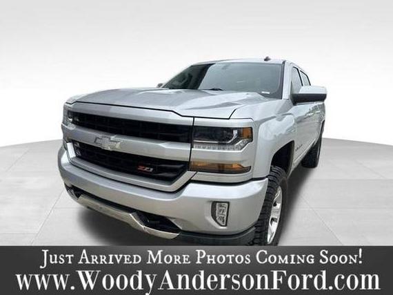 CHEVROLET SILVERADO 2017 3GCUKREC2HG383675 image