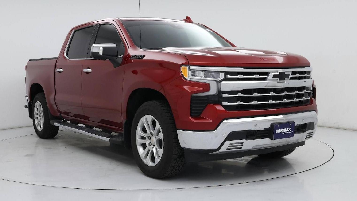 CHEVROLET SILVERADO 2024 1GCUDGED2RZ125150 image