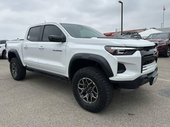 CHEVROLET SILVERADO 2024 1GCPTFEK5R1157579 image