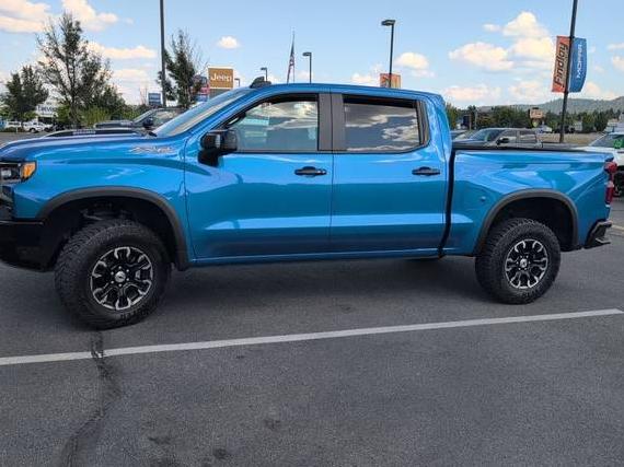 CHEVROLET SILVERADO 2024 3GCUDHE80RG111529 image