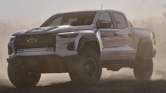 CHEVROLET SILVERADO 2024 1GCPTDEK8R1155376 image