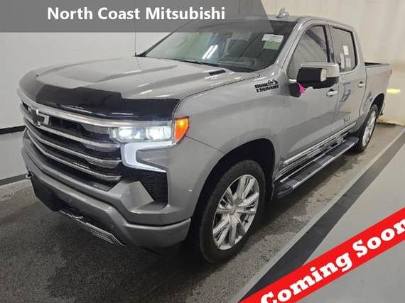 CHEVROLET SILVERADO 2024 1GCUDJE84RZ379572 image