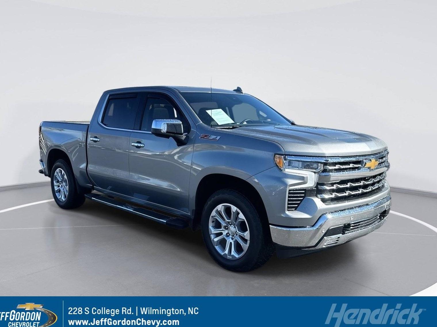 CHEVROLET SILVERADO 2024 2GCUDGED5R1187862 image