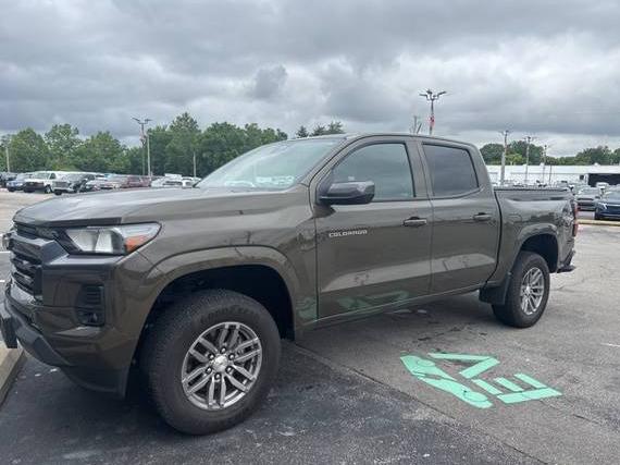 CHEVROLET SILVERADO 2024 1GCPTCEK0R1104349 image