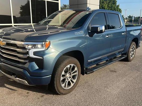 CHEVROLET SILVERADO 2024 1GCUDJEL9RZ256483 image