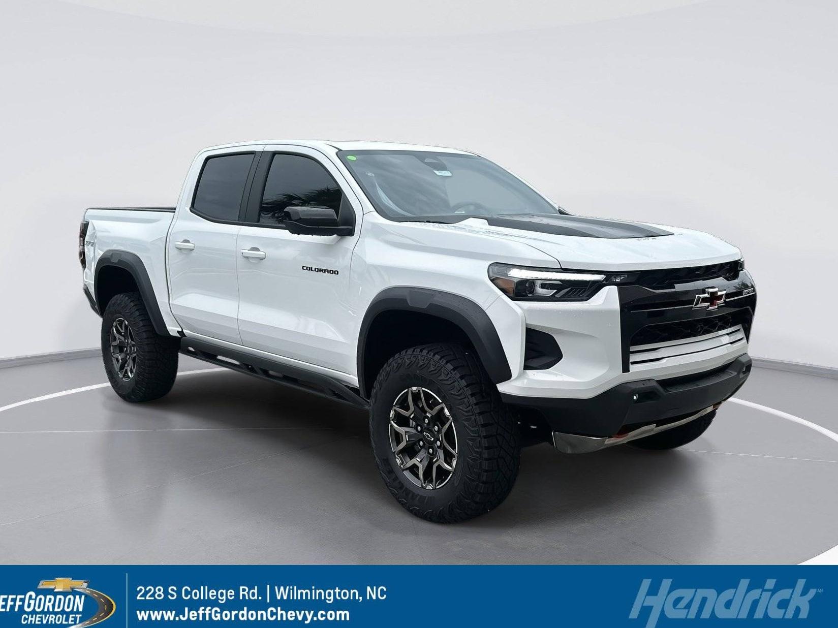 CHEVROLET SILVERADO 2024 1GCPTFEK1R1189381 image