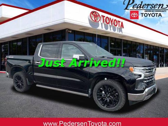 CHEVROLET SILVERADO 2024 1GCUDGE82RZ219385 image