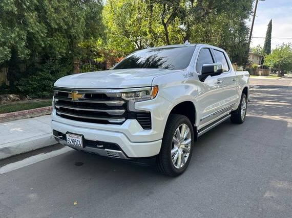 CHEVROLET SILVERADO 2024 1GCUDJE83RZ368367 image
