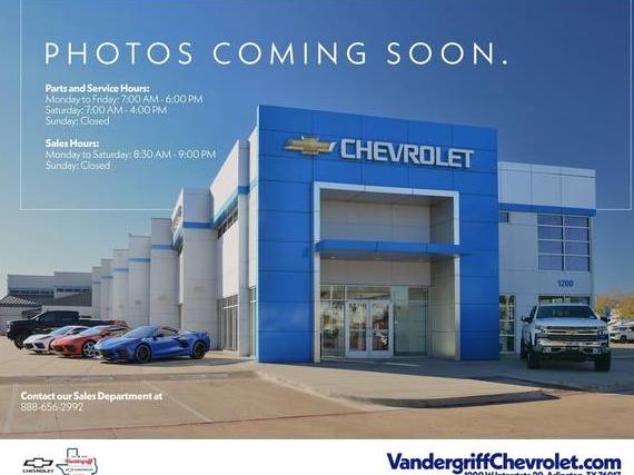 CHEVROLET SILVERADO 2024 1GCUDJEL7RZ186157 image