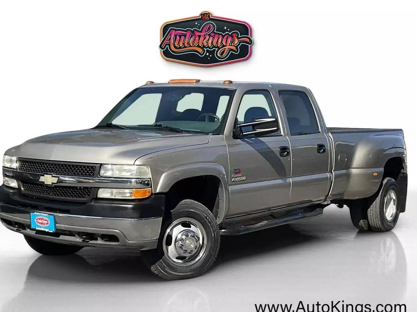 CHEVROLET SILVERADO 2002 1GCJK331X2F107125 image