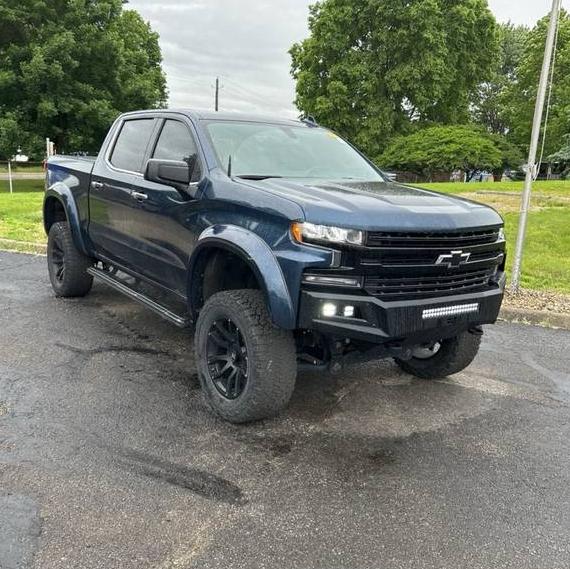 CHEVROLET SILVERADO 2020 1GCUYGEL5LZ180422 image