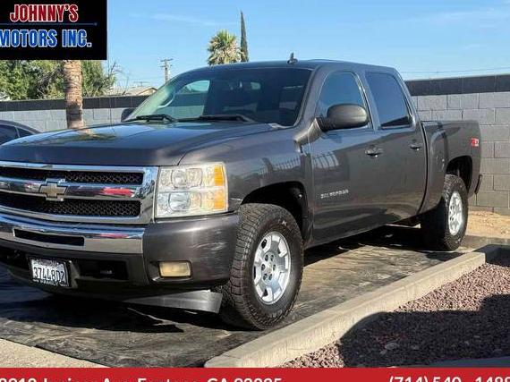 CHEVROLET SILVERADO 2011 3GCPKSE31BG176447 image