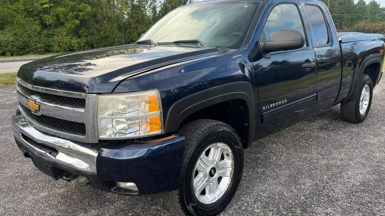 CHEVROLET SILVERADO 2011 1GCRKSE38BZ209985 image