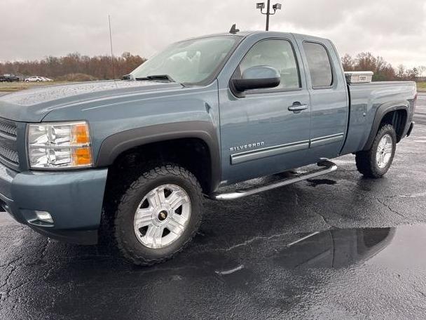 CHEVROLET SILVERADO 2011 1GCRKSE32BZ216768 image