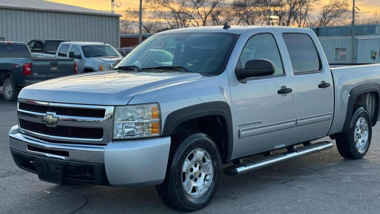 CHEVROLET SILVERADO 2011 1GCPCSE36BF132605 image