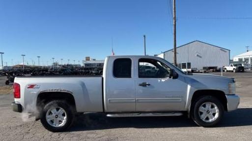 CHEVROLET SILVERADO 2011 1GCRKSE34BZ148196 image