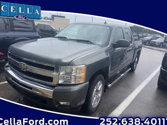 CHEVROLET SILVERADO 2011 3GCPKSE32BG227678 image