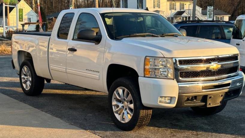 CHEVROLET SILVERADO 2011 1GCRKSE31BZ390685 image