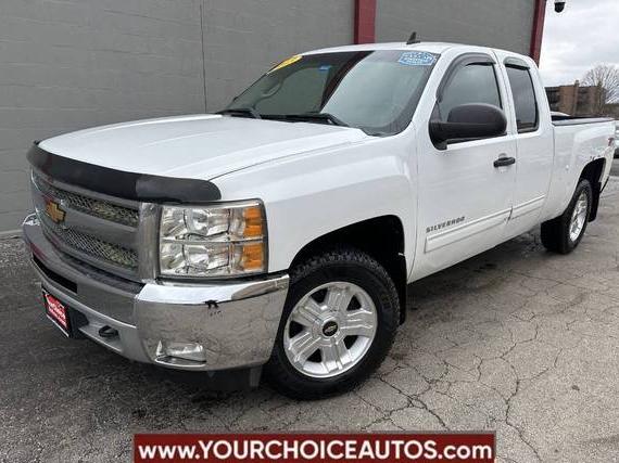 CHEVROLET SILVERADO 2013 1GCRKSE71DZ410150 image