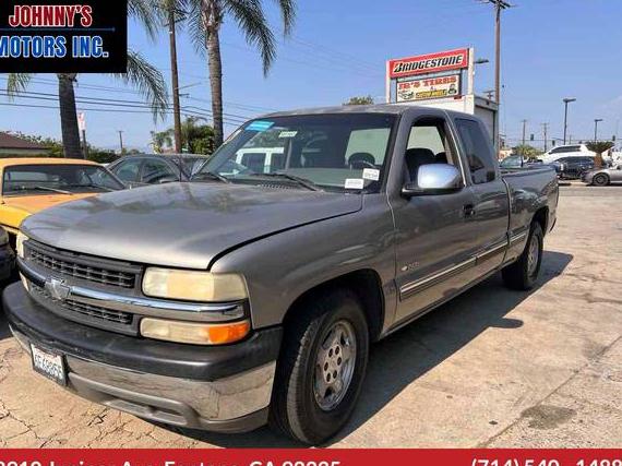 CHEVROLET SILVERADO 2000 2GCEC19VXY1248001 image