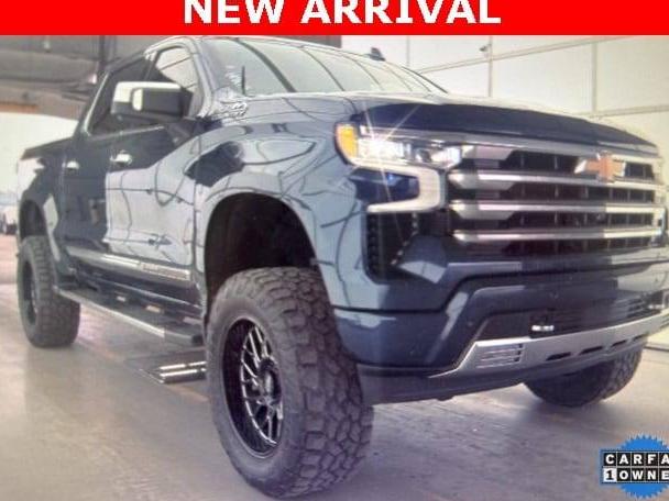 CHEVROLET SILVERADO 2022 1GCUDJET2NZ502428 image