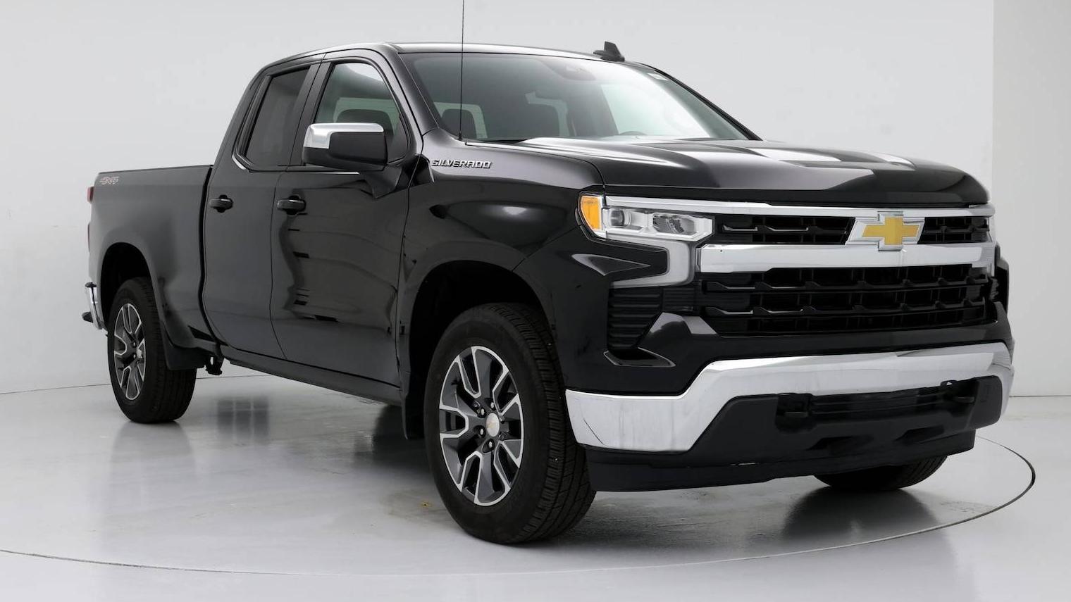 CHEVROLET SILVERADO 2022 1GCRDKEK9NZ505507 image