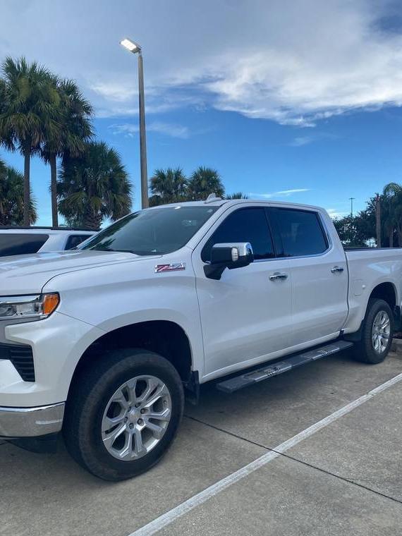 CHEVROLET SILVERADO 2022 1GCUDGED9NZ526690 image