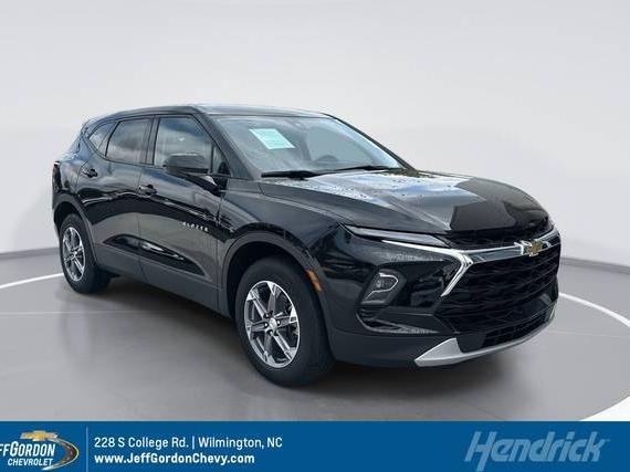 CHEVROLET BLAZER 2023 3GNKBCR49PS157773 image