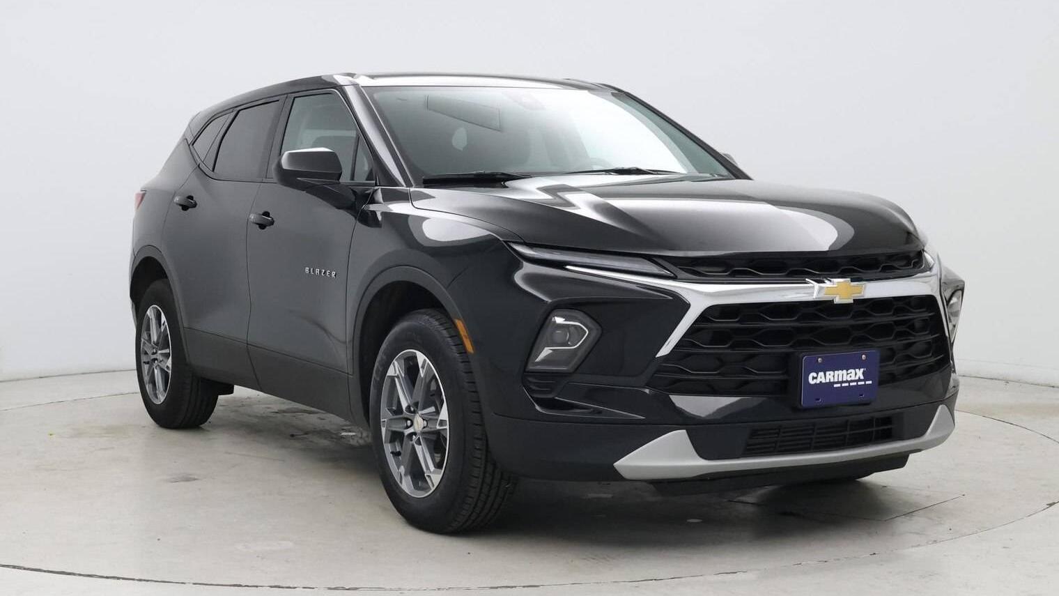 CHEVROLET BLAZER 2023 3GNKBCR42PS174611 image