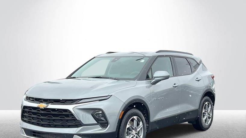 CHEVROLET BLAZER 2023 3GNKBCR41PS190590 image