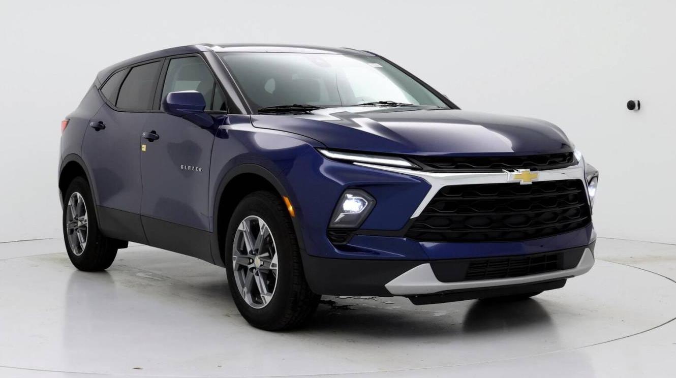 CHEVROLET BLAZER 2023 3GNKBCR45PS104990 image