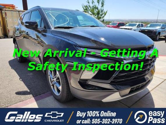 CHEVROLET BLAZER 2023 3GNKBDRS5PS206598 image