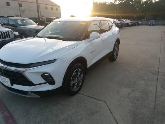 CHEVROLET BLAZER 2023 3GNKBCR41PS194963 image