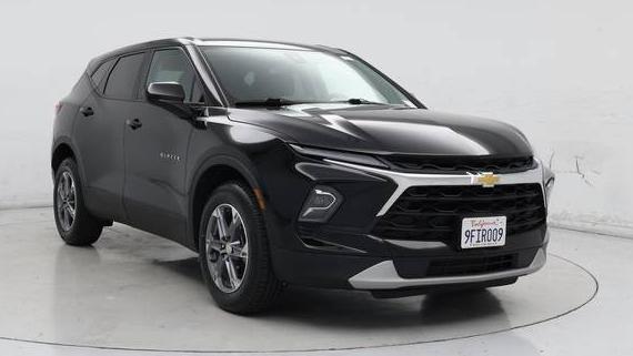 CHEVROLET BLAZER 2023 3GNKBHR48PS172567 image