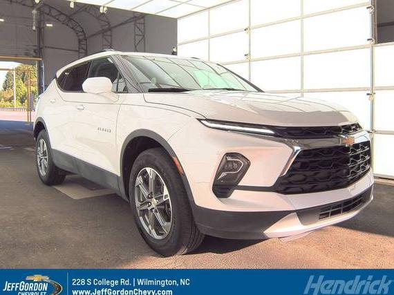 CHEVROLET BLAZER 2023 3GNKBCR48PS219809 image