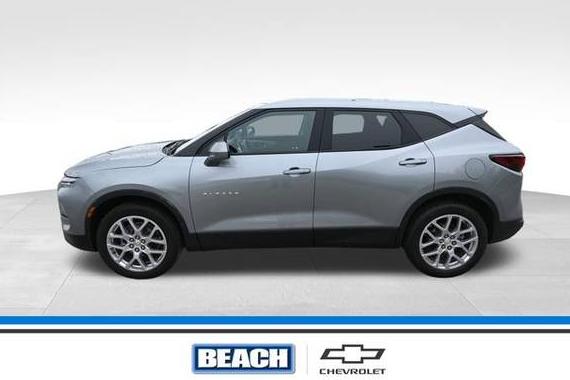 CHEVROLET BLAZER 2023 3GNKBCR4XPS163551 image