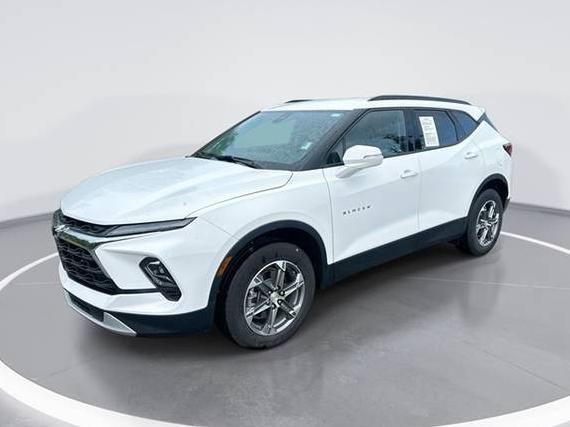 CHEVROLET BLAZER 2023 3GNKBDR48PS153297 image