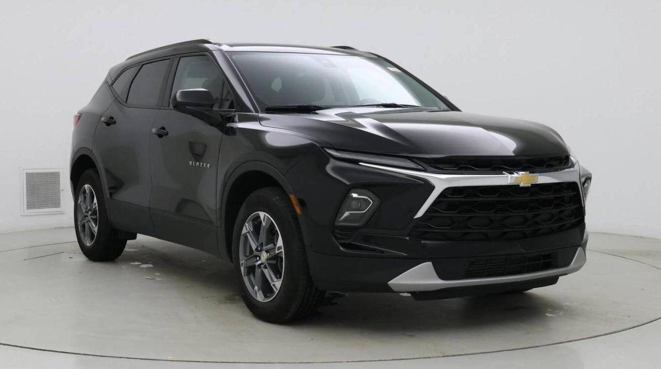 CHEVROLET BLAZER 2023 3GNKBCR49PS130122 image