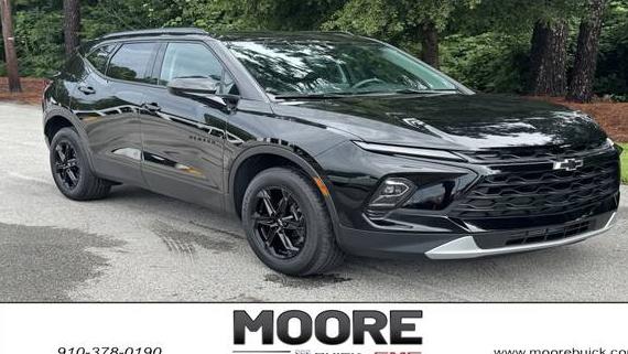 CHEVROLET BLAZER 2023 3GNKBCR41PS223930 image